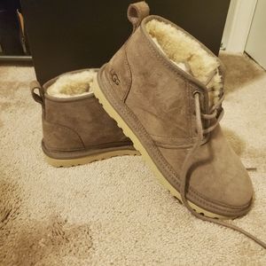 UGG Neumel boots
